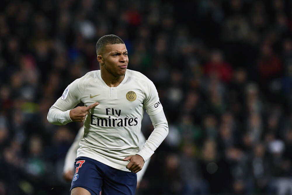 马杜罗: 美国威胁委内瑞拉人民是犯罪行为